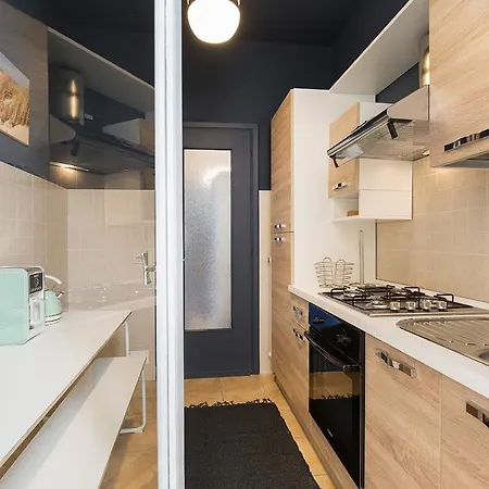 Guest house La Promenade By Impero House