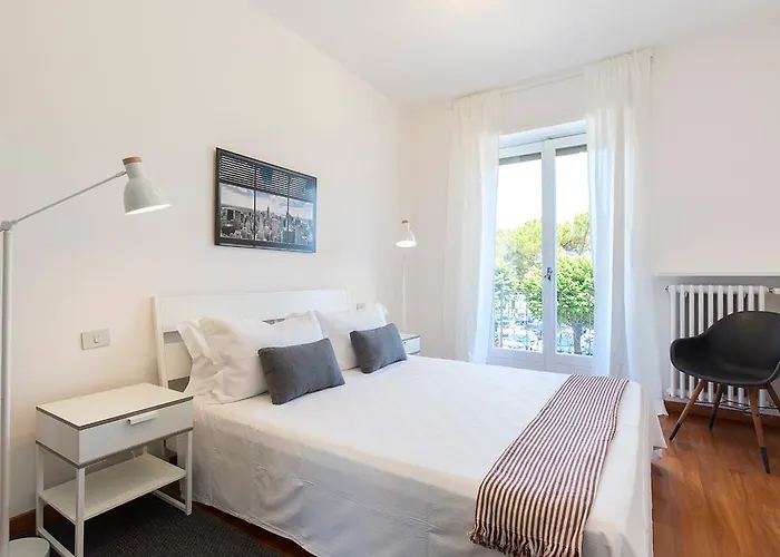La Promenade By Impero House Gæstehus 3*