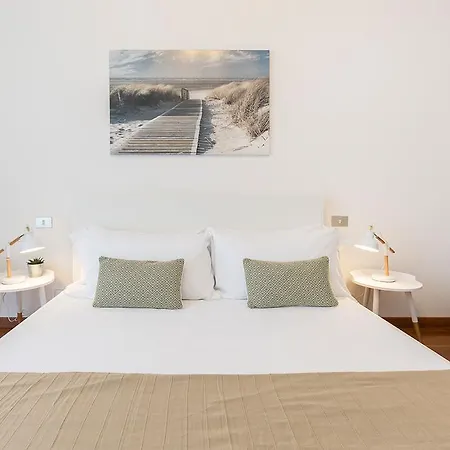 La Promenade By Impero House *